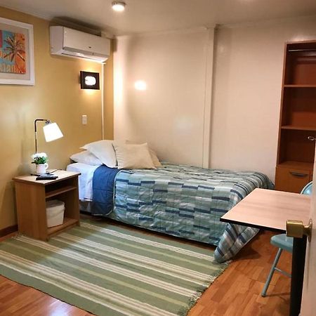 Hostal Las Condes Familiar ซานติอาโก ภายนอก รูปภาพ