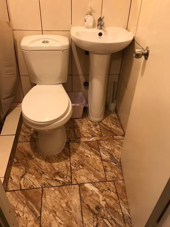 Hostal Las Condes Familiar ซานติอาโก ภายนอก รูปภาพ