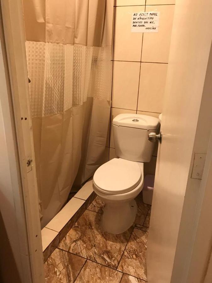 Hostal Las Condes Familiar ซานติอาโก ภายนอก รูปภาพ